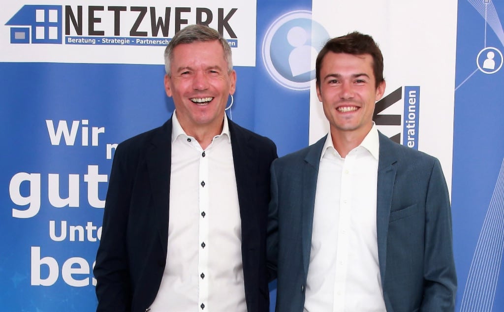 NETZWERK Gründer Oliver Frey mit Sohn Marco